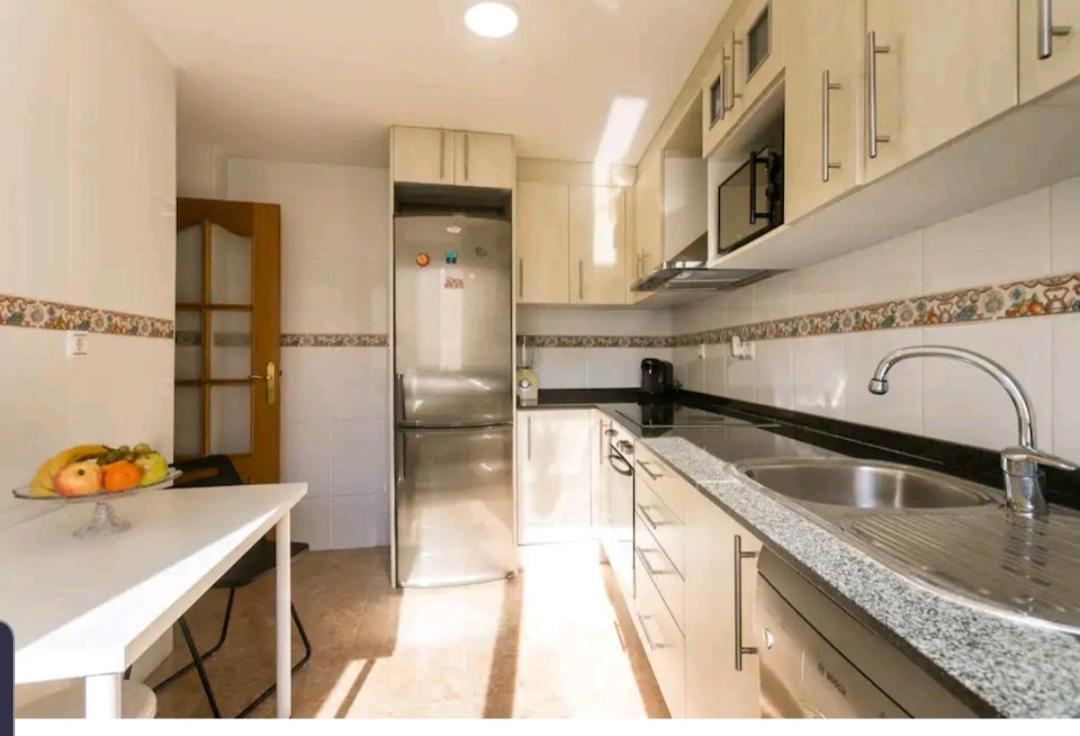 Apartamento coqueto a un minuto de la Explanada Alicante Esterno foto